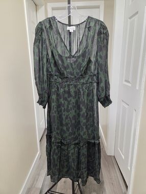 Velvet by Graham & Spencer 100% Viscose Dark Green and Black Sheer Printed Dress